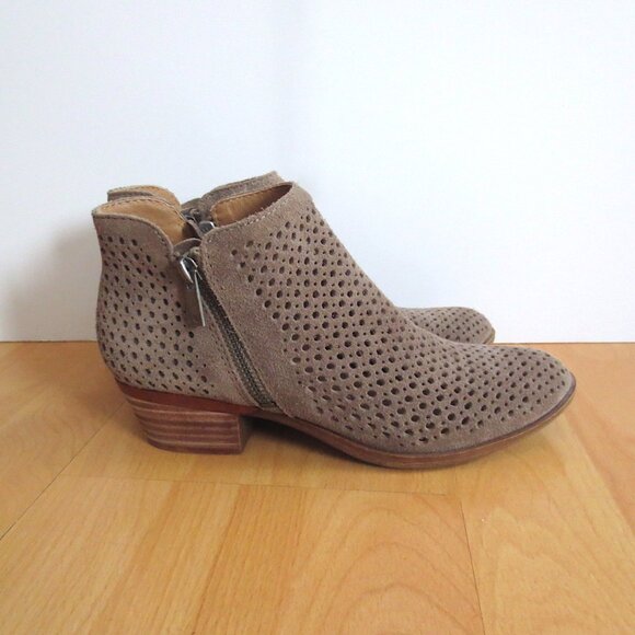 Lucky Brand Beige Tan Suede Leather Zip Ankle Booties Classic Neutral Boots - Picture 1 of 7